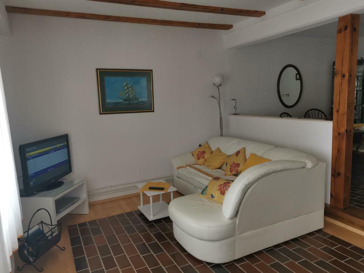 Apartma Soncek Premantura Exteriör bild